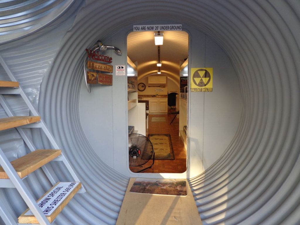 "Urban Survival Bunkers: The Ultimate Guide to Safety and Preparedness in Uncertain Times"